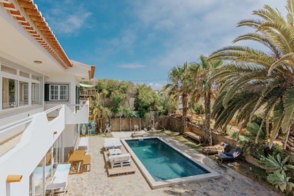 Living Lodge Portugal (Arrifana, Portugal)