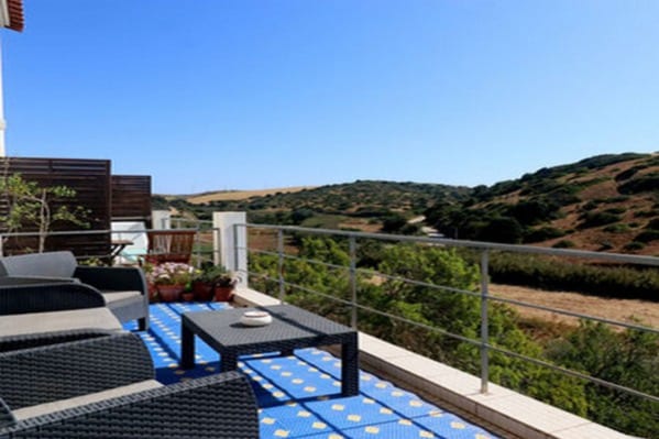 Hostel on the Hill (Algarve, Portugal)