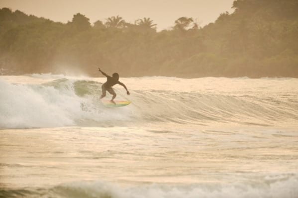 Loshes Surf (Capes Point, Ghana)
